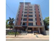En Venta Departamento en Luque ID 44629