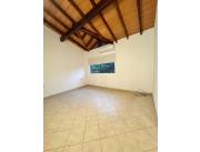 ALQUILO DUPLEX EN LUQUE, LOMA MERLO COD 4768