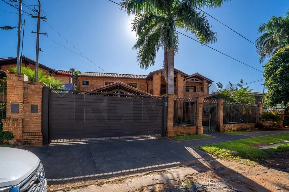 ALQUILO RESIDENCIA DE 4 DORMITORIOS EN LAS LOMAS — Foto 2