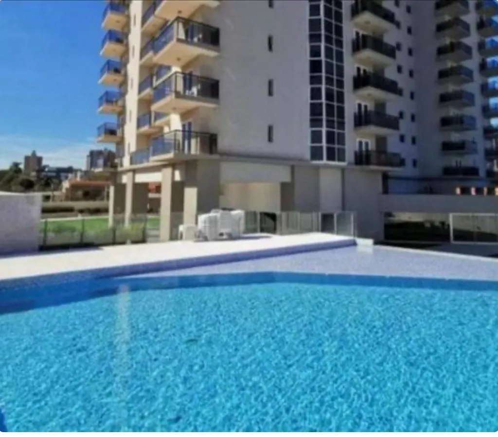 En venta Departamento amplio y lujoso ubicado en el exclusivo Edificio Karimi — foto 2