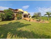 VENDO CASA EN ARROYOS Y ESTEROS