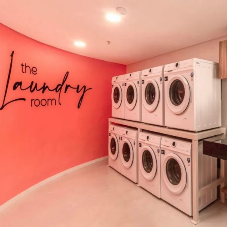 EN VENTA HERMOSO DEPARTAMENTO AMOBLADO Y EQUIPADO - EDIFICIO ÚNICO — foto 2