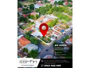 TERRENO EN ESQUINA DE 394M2 AMURALLADO Y CON TINGLADO, CENTRO DE LUQUE. ZONA TRANSITADA