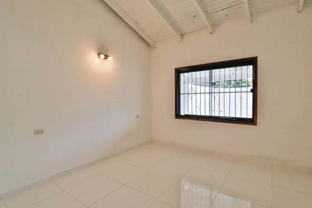 ALQUILO CASA EN MARIANO R. ALONSO, BARRIO SAN LUIS COD 1799 — foto 3
