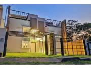 VENDO TRIPLEX EN LAMBARE ZONA YACHT