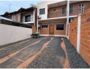 ALQUILO DUPLEX EN LAMBARE ZONA COLEGIO SEK COD 2338