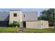 ALQUILO DÚPLEX MODERNO, estilo minimalista. en ASUNCION COD 3364