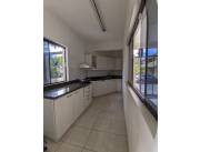 RESIDENCIA DE 4 DORMITORIOS EN VENTA, LAMBARE