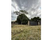 VENDO HERMOSO TERRENO EN LAMBARE BARRIO SOLARES