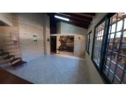 VENDO CHALET TODO EN PLANTA BAJA EN LAMBARE