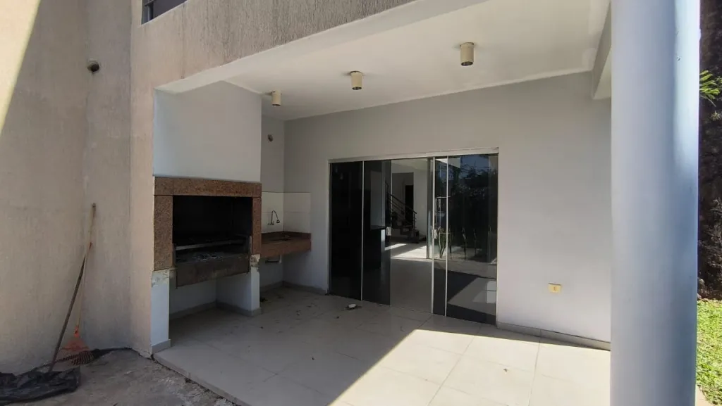 VENDO DUPLEX EN LAMBARE, ZONA DEL YACHT COD 5768 — foto 3