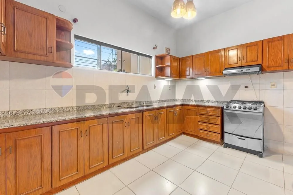CASA RESIDENCIAL EN VENTA – Luque, Paraguay — foto 3