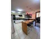 ALQUILO CASA EN LUQUE ZONA CURVA ROMERO COD 5970