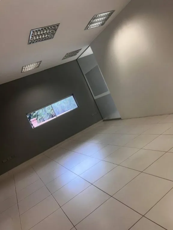 Local Comercial para Oficina en Alquiler – Villa Morra — photo 2