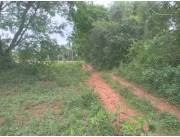 YAGUARON-CÑIA-SAAGUAZU. VENDO PROPIEDAD DE 1 HA. Y 1/2 CON ARROYO A 200 MTS.DEL ASFALTO