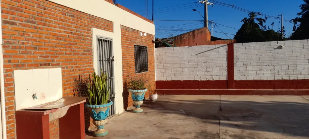 AMPLIO SALON COMERCIAL EN CAPIATA - POSTA YBYCUA — foto 2
