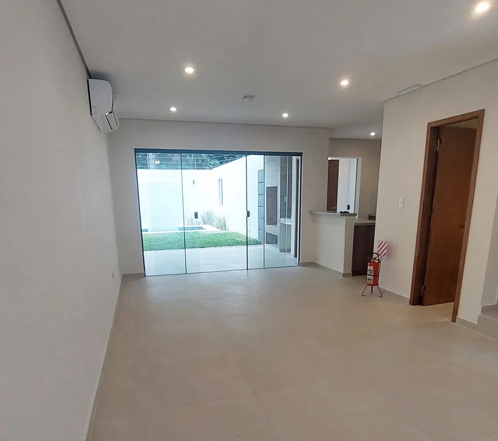 Vendo duplex de 3 dormitorios en villa Aurelia Asunción — foto 2