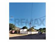 VENDO CASA CON LOCAL EN SAN LORENZO A PASOS DEL CENTRO