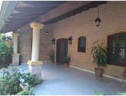 VENDO CASA AMPLIA 3 DORMITORIOS EN BARRIO SANTA LIBRADA ASUNCION