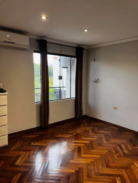 VENDO HERMOSA RESIDENCIA SOBRE AVENIDA DOMINGO PERÓN — foto 3