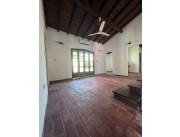 Casa en alquiler para vivienda u oficina – Barrio Villa Aurelia