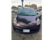 Toyota Ractis año 2010