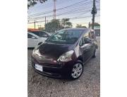 Vendo hermoso Toyota Ractis Recién importado Año 2010 Color vino Interior oscuro Motor