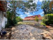 OPORTUNIDAD EN BARRIO VILLA CERRO CORÁ - LAMBARÉ AMPLIO TERRENO EN VENTA