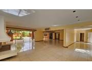 ALQUILO CASA EN VILLA MORRA