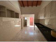 OFERTO CASA QUINTA ZONA ÑEMBY VILLA ANITA A 6 CUADRAS DE LA COCA COLA.