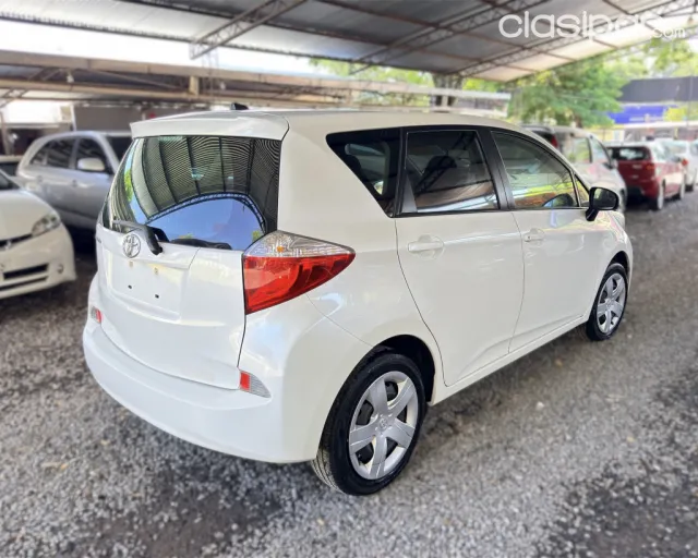 Toyota New Ractis 2012 — foto 6