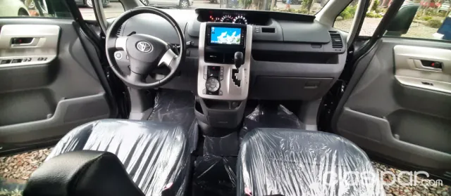 Toyota Noah 2007 — foto 5