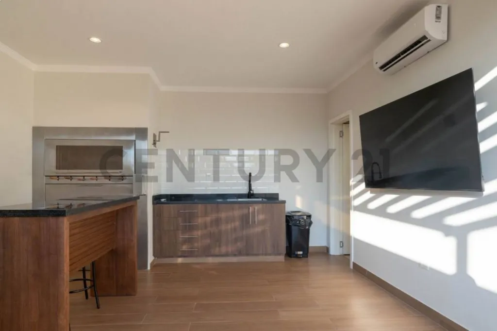 Triplex Premium en Loma Pyta Asunción — Foto 3