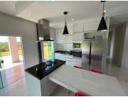 Casa lujosa en Venta amoblada Edelira kn28