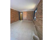 DEPÓSITO MARIANO ROQUE ALONSO ZONA PUERTO SEGURO U$D. 1.050 SC: 350m² CUENTAN CON LAS SI