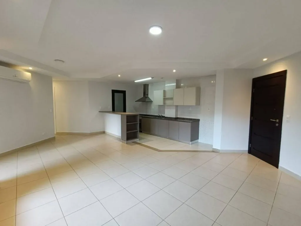 ALQUILO DEPARTAMENTO DE 2 DORMITORIOS EN CONDOMINIO MORAVIA SAN LORENZO — foto 3
