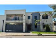 RESIDENCIA EN MARAMBURÉ VENDO