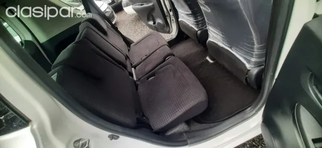 Toyota Ractis 2010 — foto 4