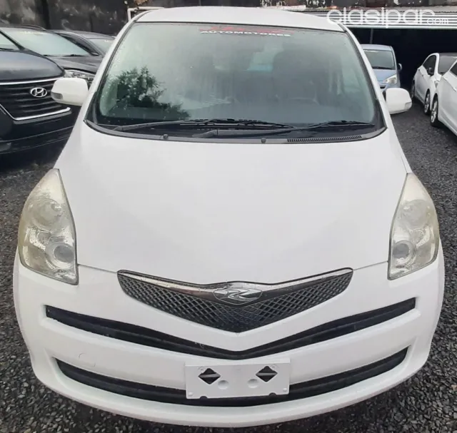 Toyota Ractis 2010 — foto 8