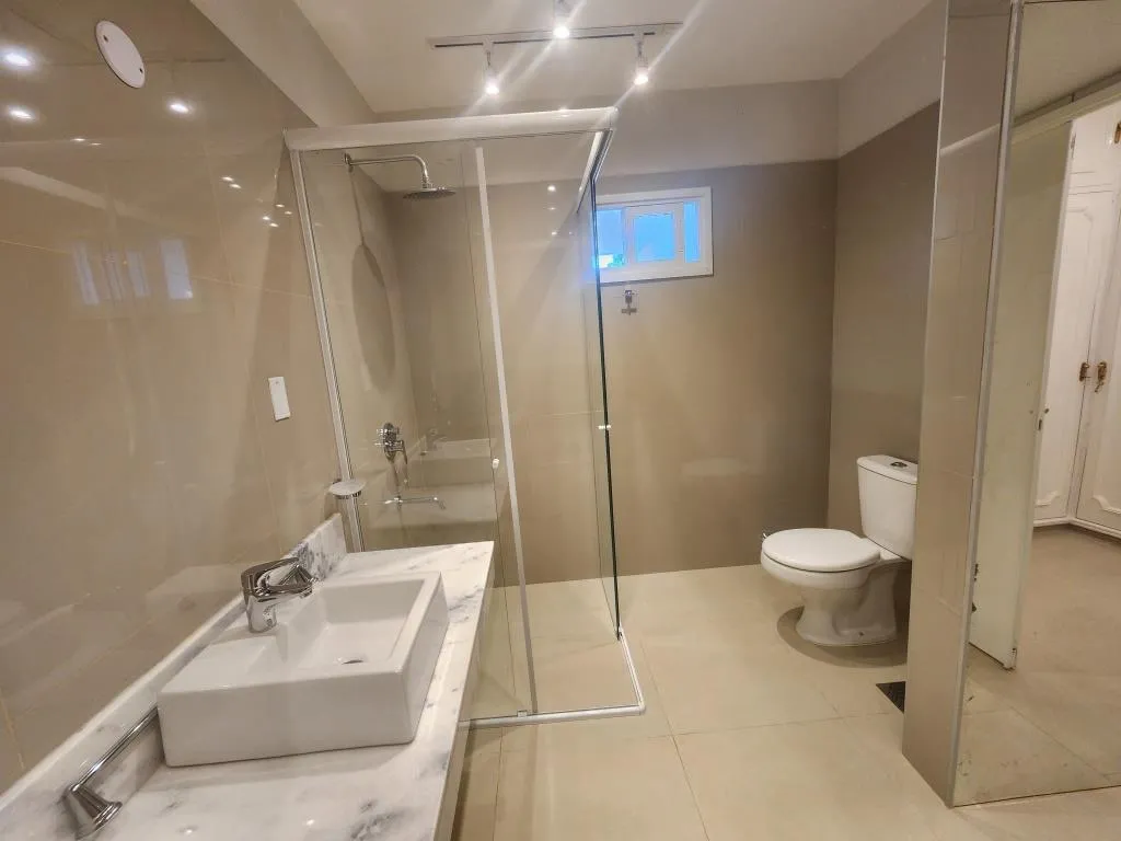 VENDO CASA EN ASUNCION, BARRIO LOS LAURELES COD 3856 — foto 2