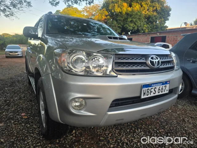 Toyota Fortuner 2011 — foto 3