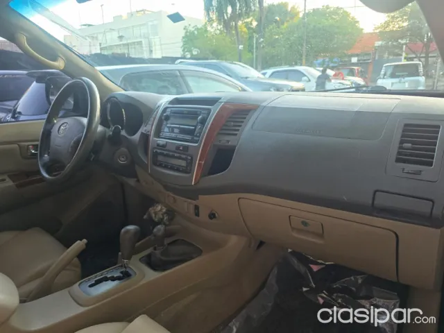 Toyota Fortuner 2011 — foto 6