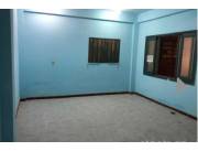 Alquilo Salon Comercial con oficina