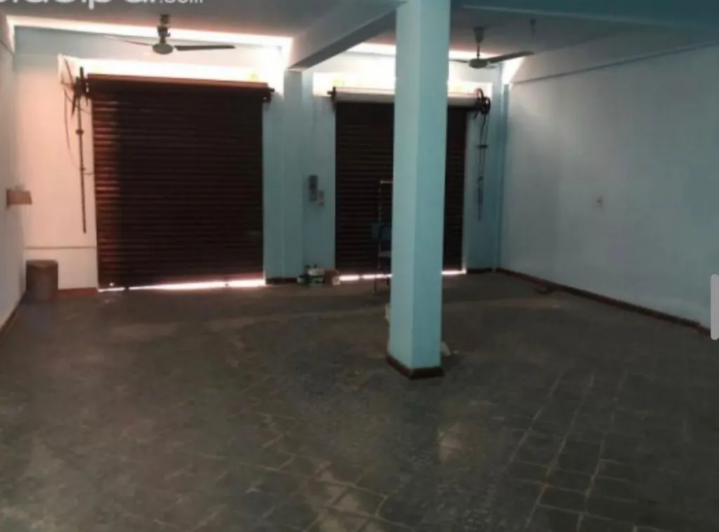 Alquilo Salon Comercial con oficina — photo 3