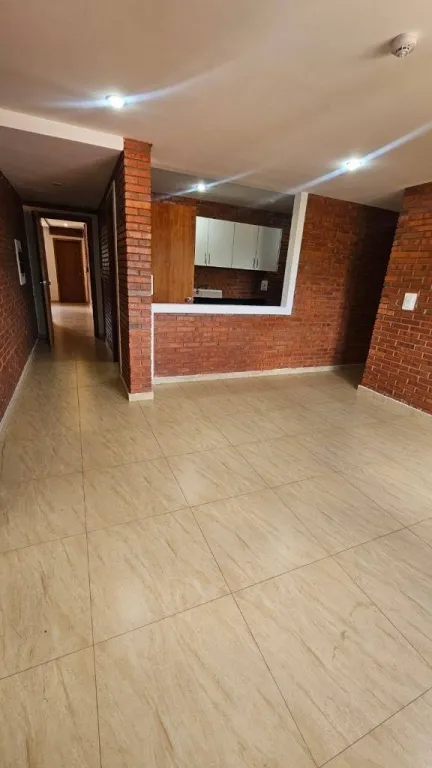 En Venta Departamento en Luque ID 44319 — foto 2