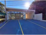 Alquiler de Salon Comercial u Oficinas con privilegiada ubicacion en la Ciudad de Caazapá