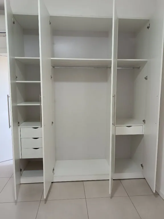 ALQUILO DEPARTAMENTO SEMIAMOBLADO – EDIFICIO HABITALIS, SAJONIA — foto 3
