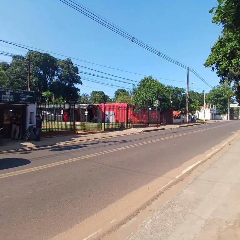 ALQUILO TERRENO COMERCIAL SOBRE LA AV DE LA VICTORIA SAN LORENZO — foto 2