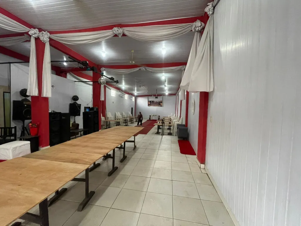 DEPÓSITO - SALÓN COMERCIAL — foto 3