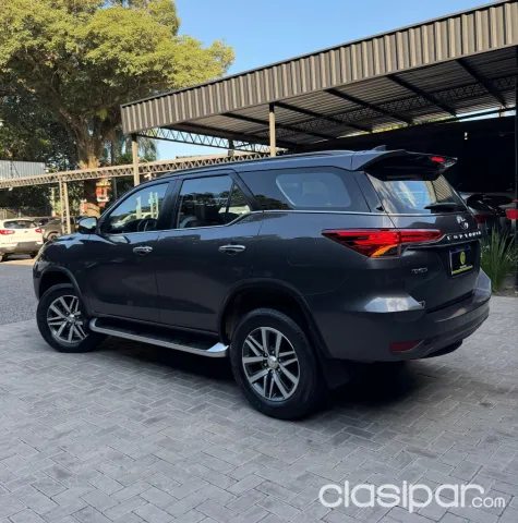 Toyota Fortuner 2019 — foto 8